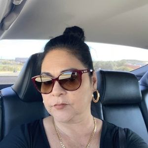 Meet your Posher, Mislaydis